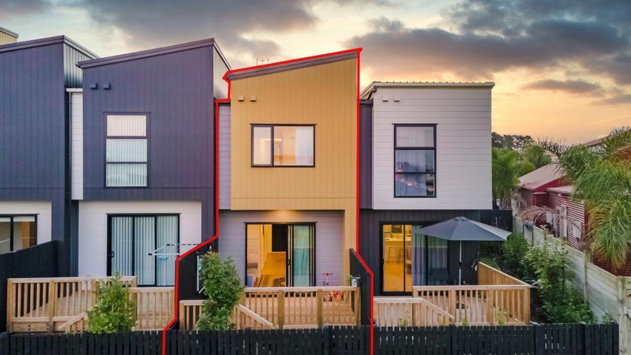 Appartement Stunning Townhouse - Walking To Botany Shopping Center à Auckland Extérieur photo